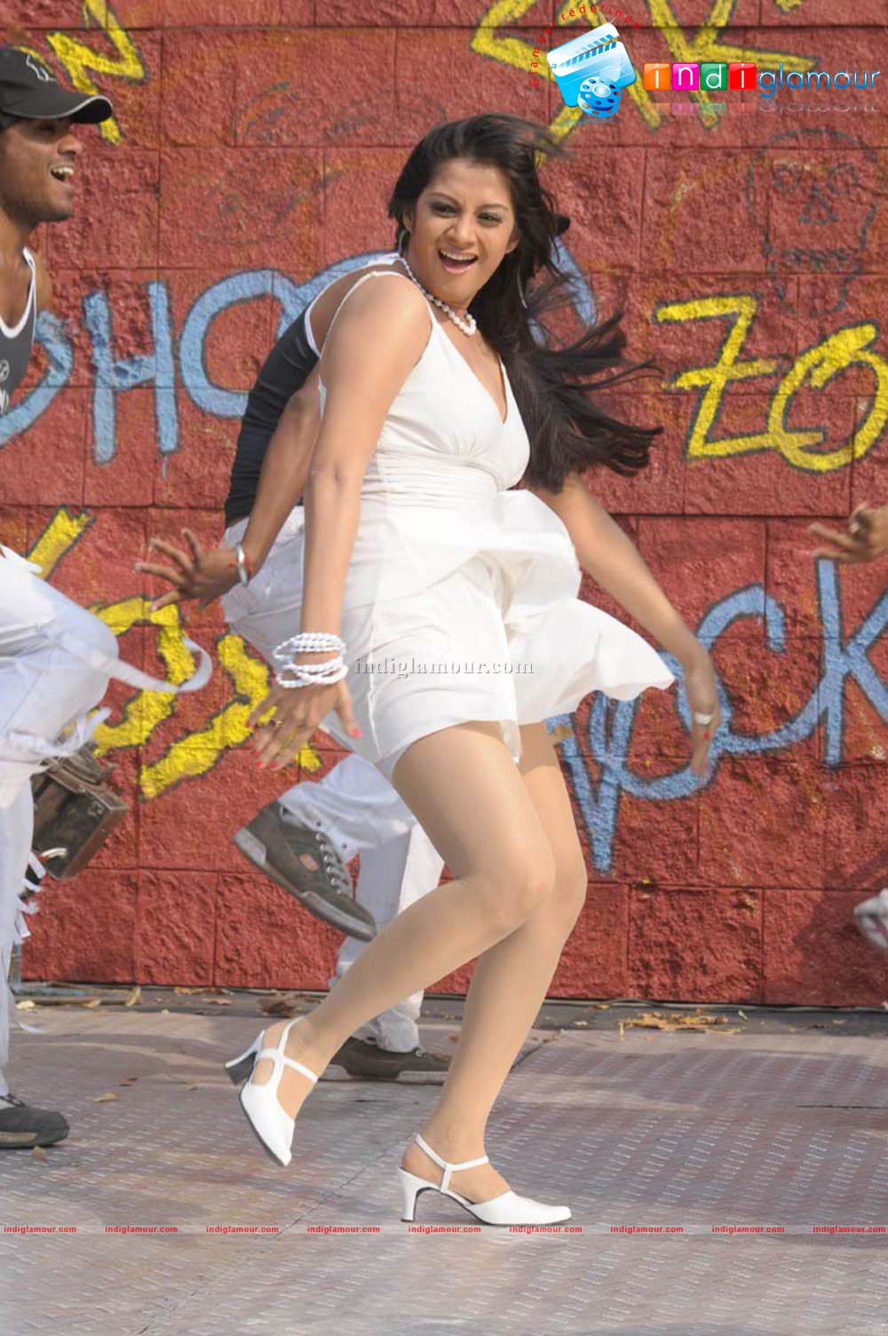 Sindhu Tolani Poison Movie Photoshoot Actress hd photo
